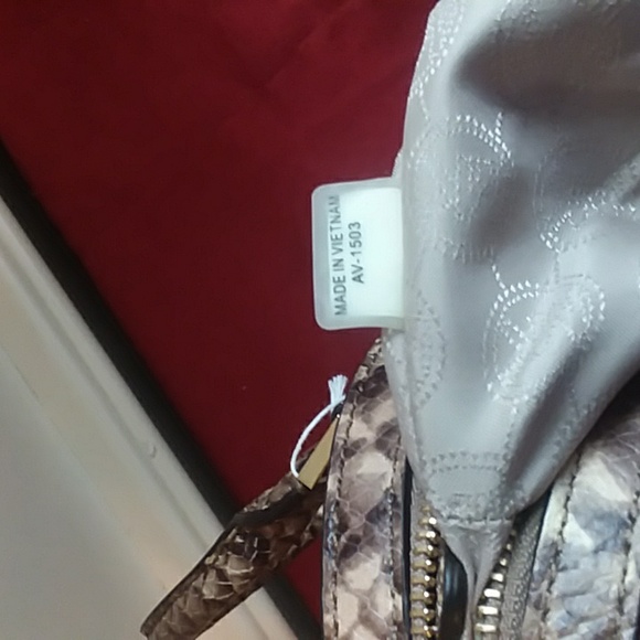 🎁  NEW  Michael Kors Smythe Leather Tan with Snake Design Bag/ Crossbody EC - Picture 10 of 11